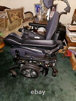 Quantum edge 2.0 wheelchair